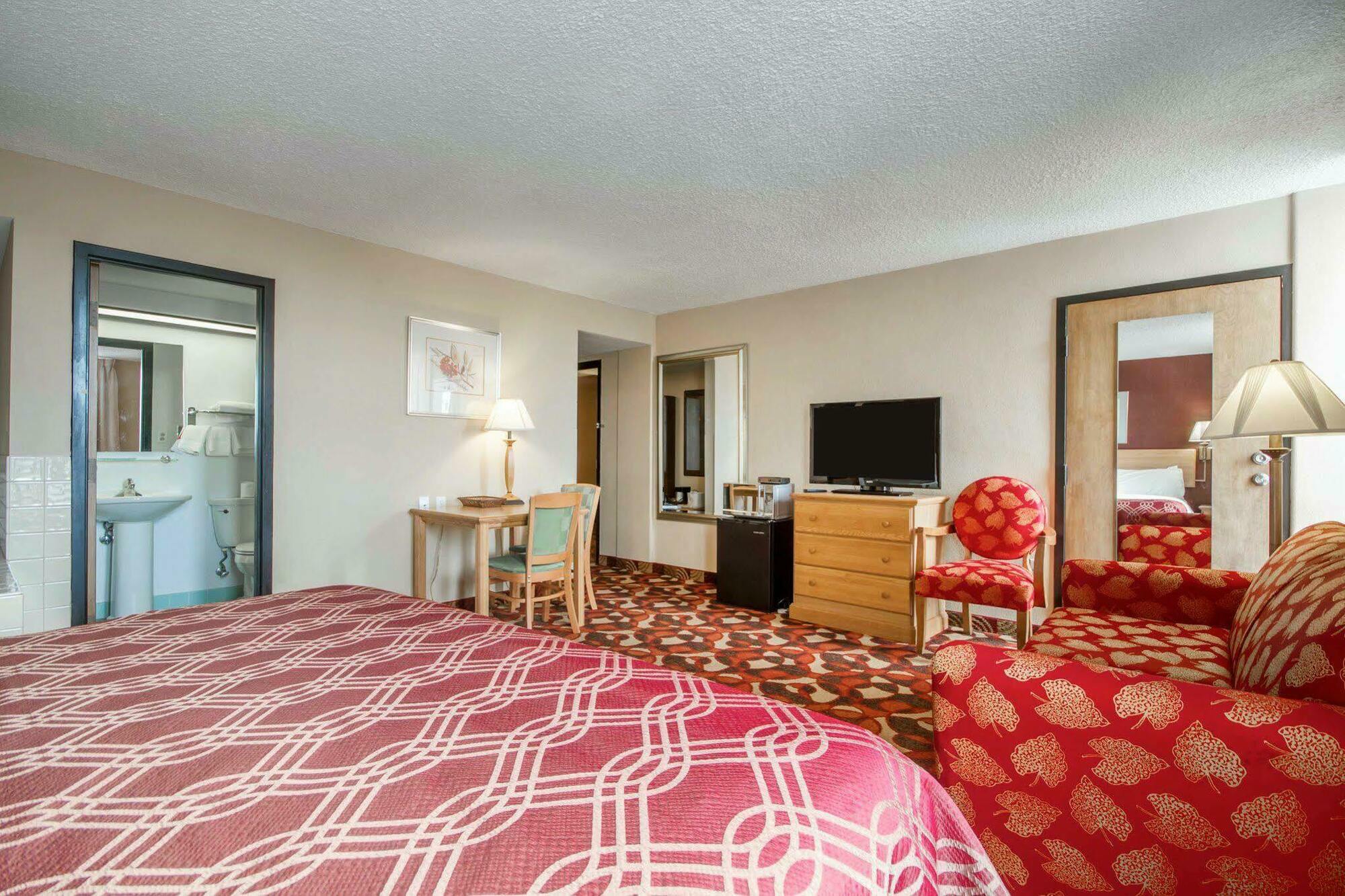 Wingate By Wyndham Sheboygan Hotell Eksteriør bilde